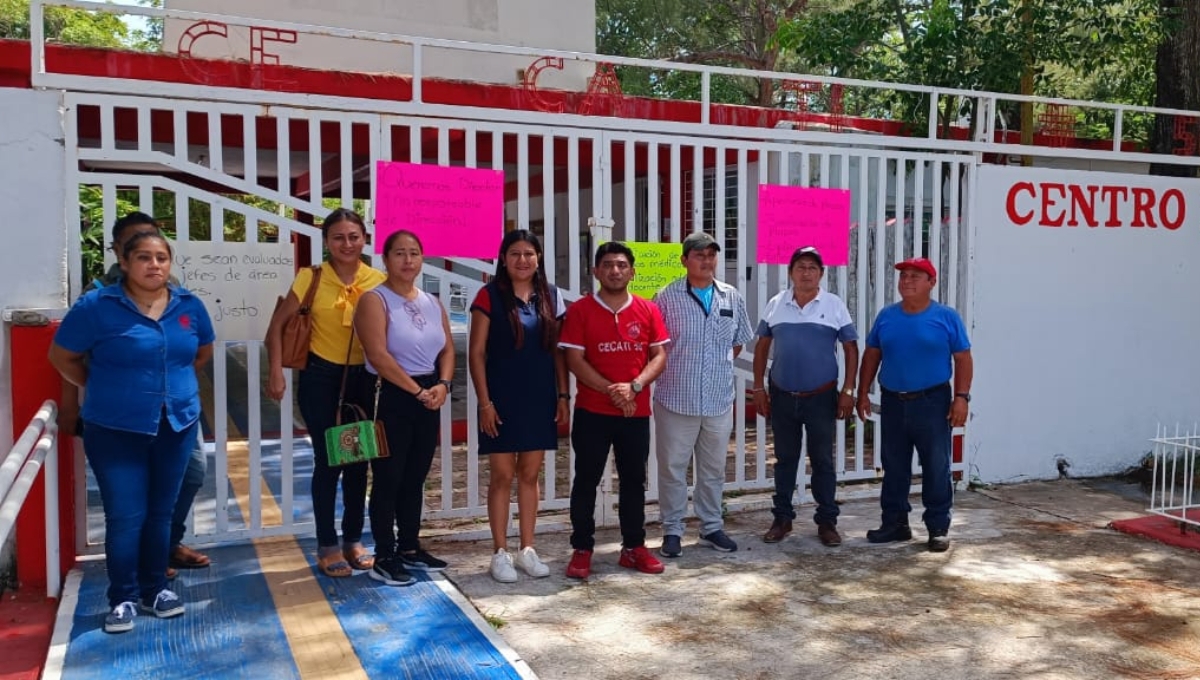 Maestros del Cecati en Ciudad del Carmen protestan por falta de personal