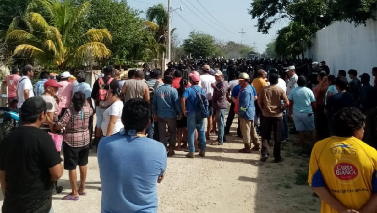 Bloqueo en Ixil: Disparos y gas lacrimógeno, así fue el enfrentamiento por despojo de tierras