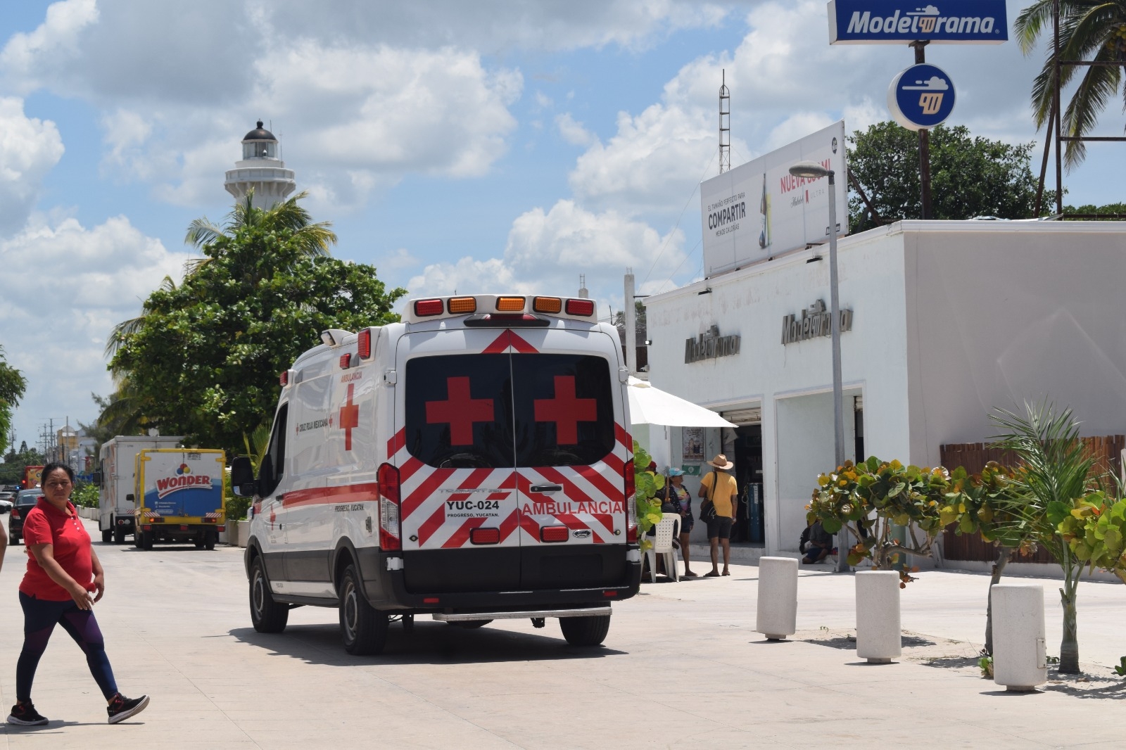 El hombre fue valorado por paramédicos de la Cruz Roja