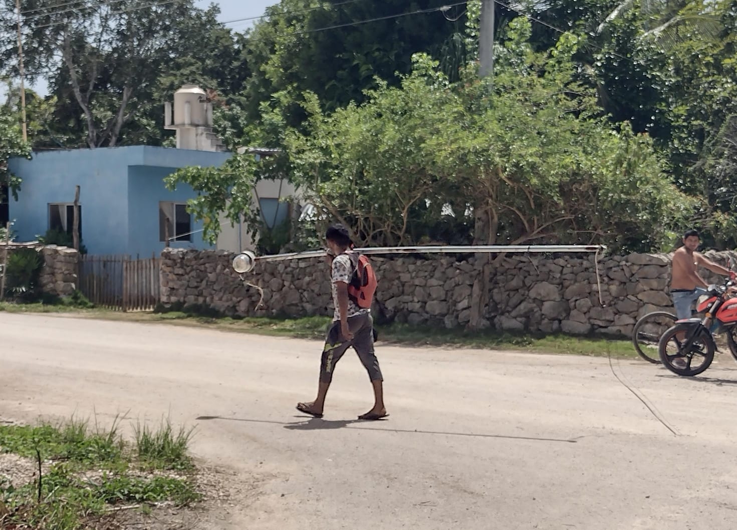 El hombre habría robado la instalación de la CFE de una casa