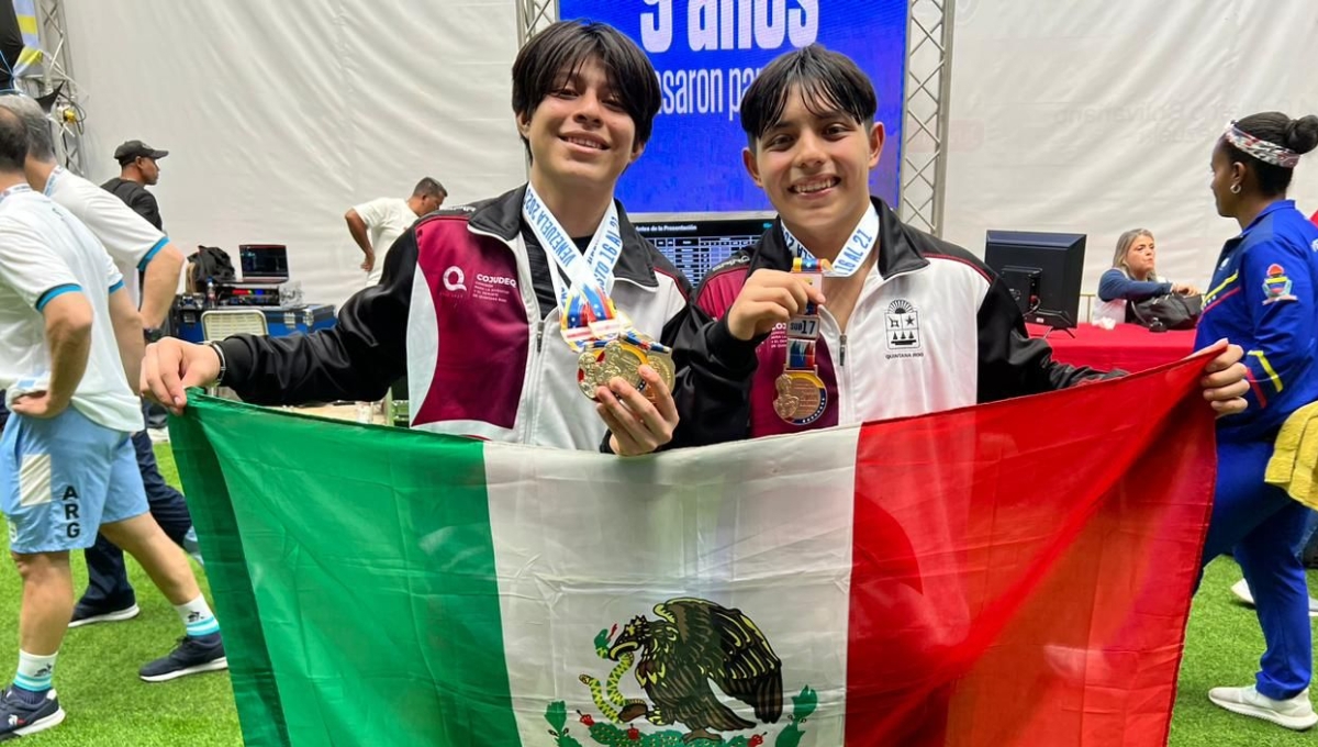 El pesista cancunense Alexis Lara se consagró campeón en la división de los 67 kilos de la rama varonil El pesista cancunense Alexis Lara se consagró campeón en la división de los 67 kilos de la rama varonil