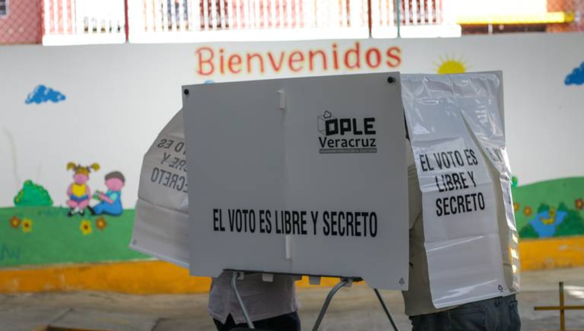 Veracruz es uno de los 22 estados gobernados por Morena Veracruz es uno de los 22 estados gobernados por Morena