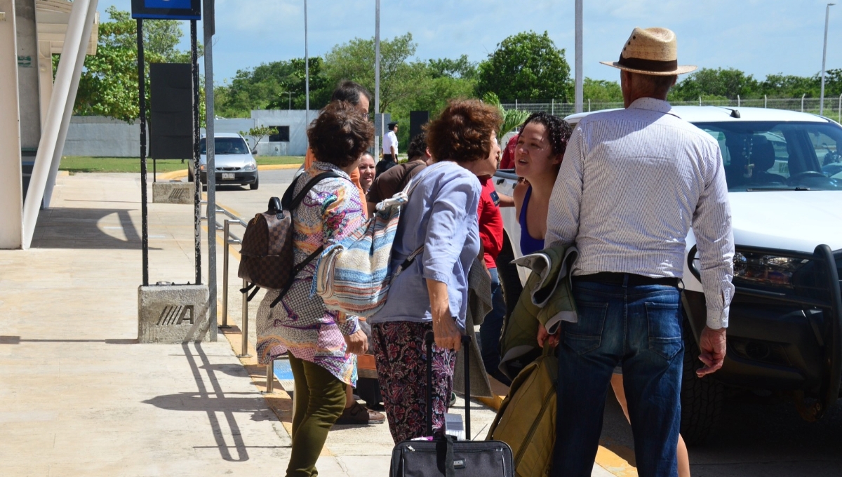 El primer vuelo hacia la CDMX llevó a 88 pasajeros
