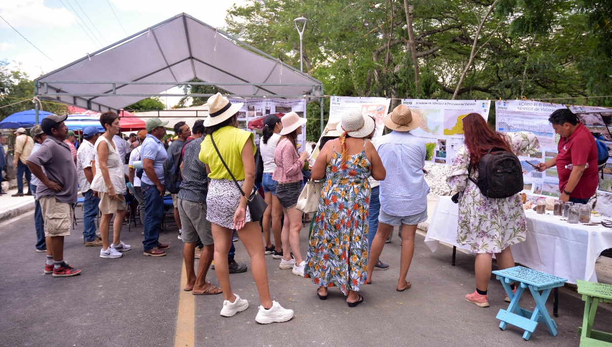 Vecinos de Santa María Chi, Mérida, celebran cierre de granja porcícola sin apoyo de Renán Barrera
