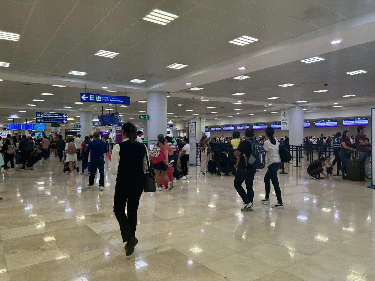 Este lunes se reportan 522 operaciones en la terminal aérea