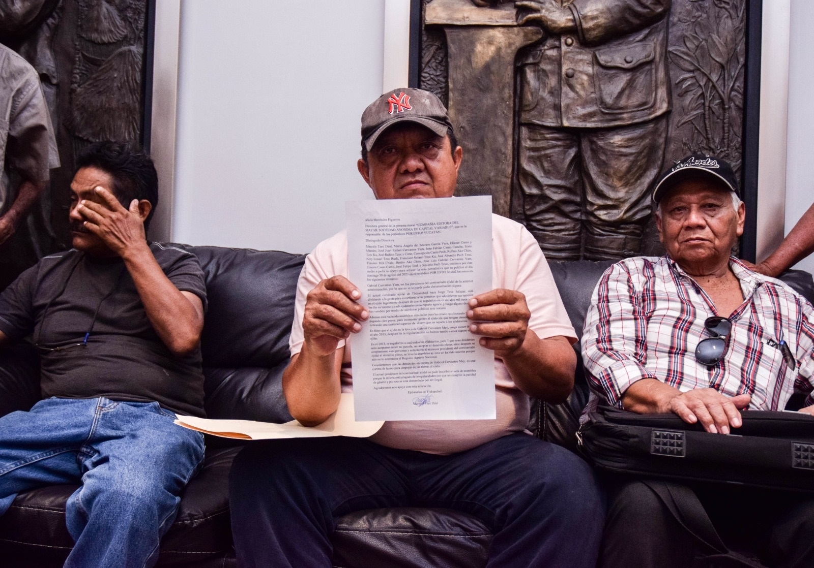 Cervantes Yam expuso que las tierras fueron vendidas legalmente e incluso ya pagaron el 50 por ciento Cervantes Yam expuso que las tierras fueron vendidas legalmente e incluso ya pagaron el 50 por ciento