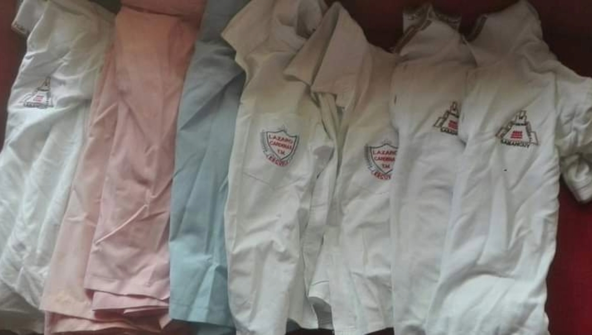 Los uniformes de segunda mano cuestan 120 pesos menos que los nuevos Los uniformes de segunda mano cuestan 120 pesos menos que los nuevos
