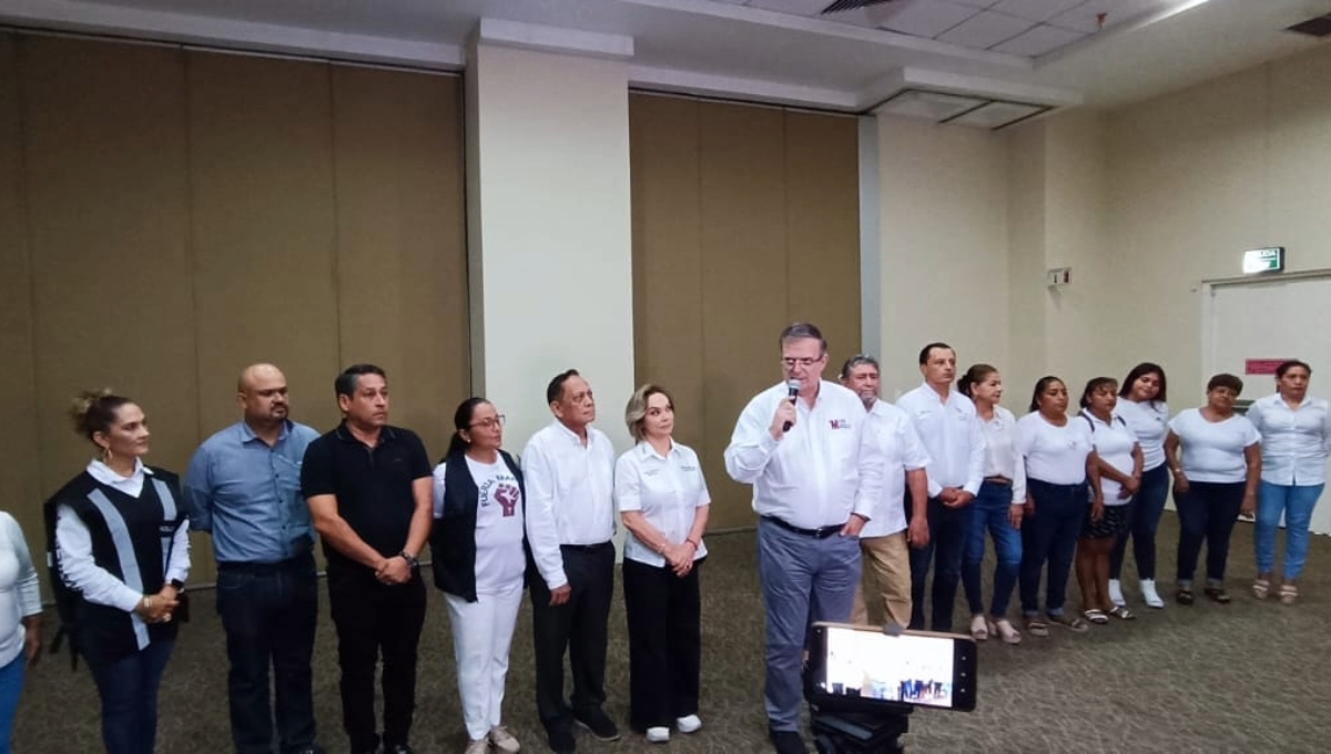 Marcelo Ebrard llega a Ciudad del Carmen