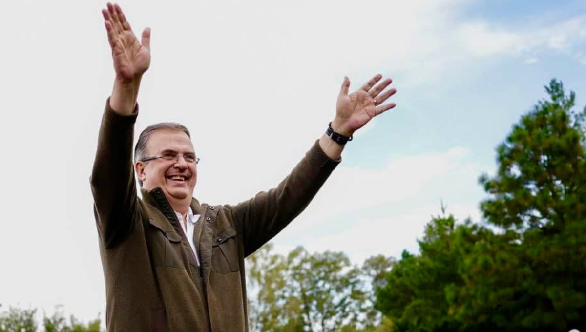 Marcelo Ebrard está triste con la separación de Los Temerarios
