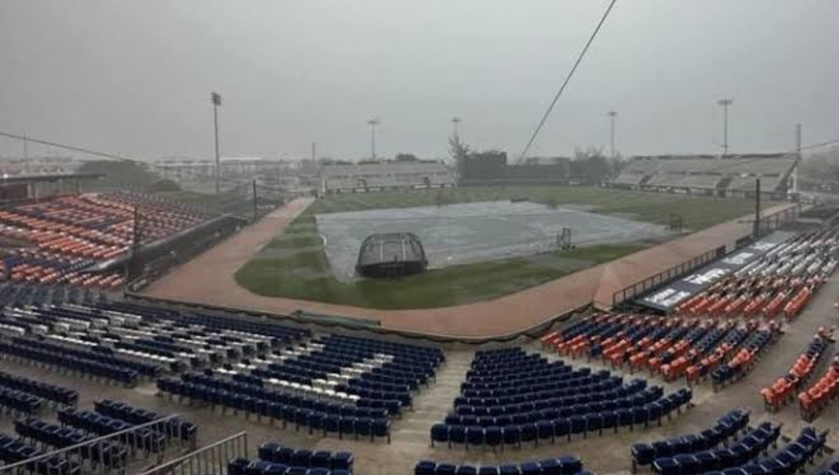 En Cancún, el partido entre Colegio Boston y Pericos de Chetumal, fue cancelado debido a las condiciones climáticas.