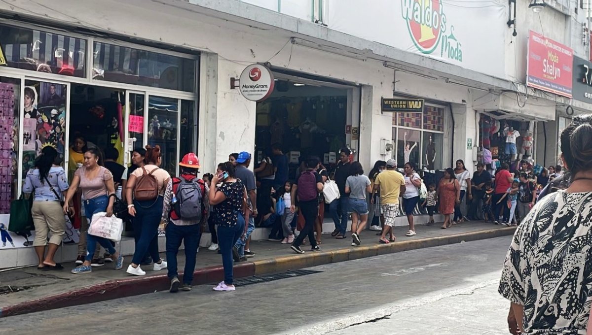 Papelerías, zapaterías, tiendas de ropa, las de mayor demanda