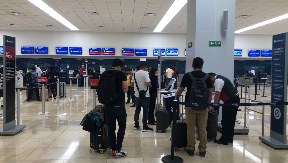 Este domingo se han registrado vuelos cancelados y adelantados