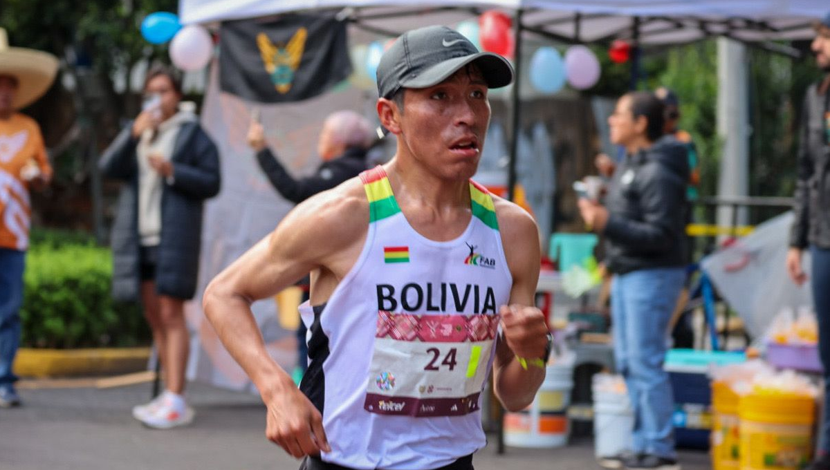 Héctor Garibay rompió el récord que se mantenía en el Maratón de la CDMX