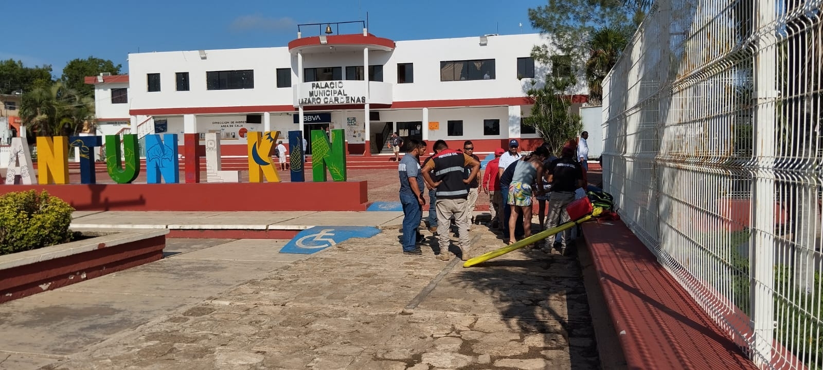Ameritó su traslado al hospital integral para su valoración médica correspondiente Ameritó su traslado al hospital integral para su valoración médica correspondiente