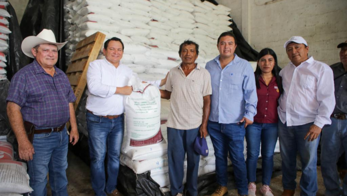 En los próximos días se entregarán 600 kilos de fertilizantes a productores yucatecos En los próximos días se entregarán 600 kilos de fertilizantes a productores yucatecos