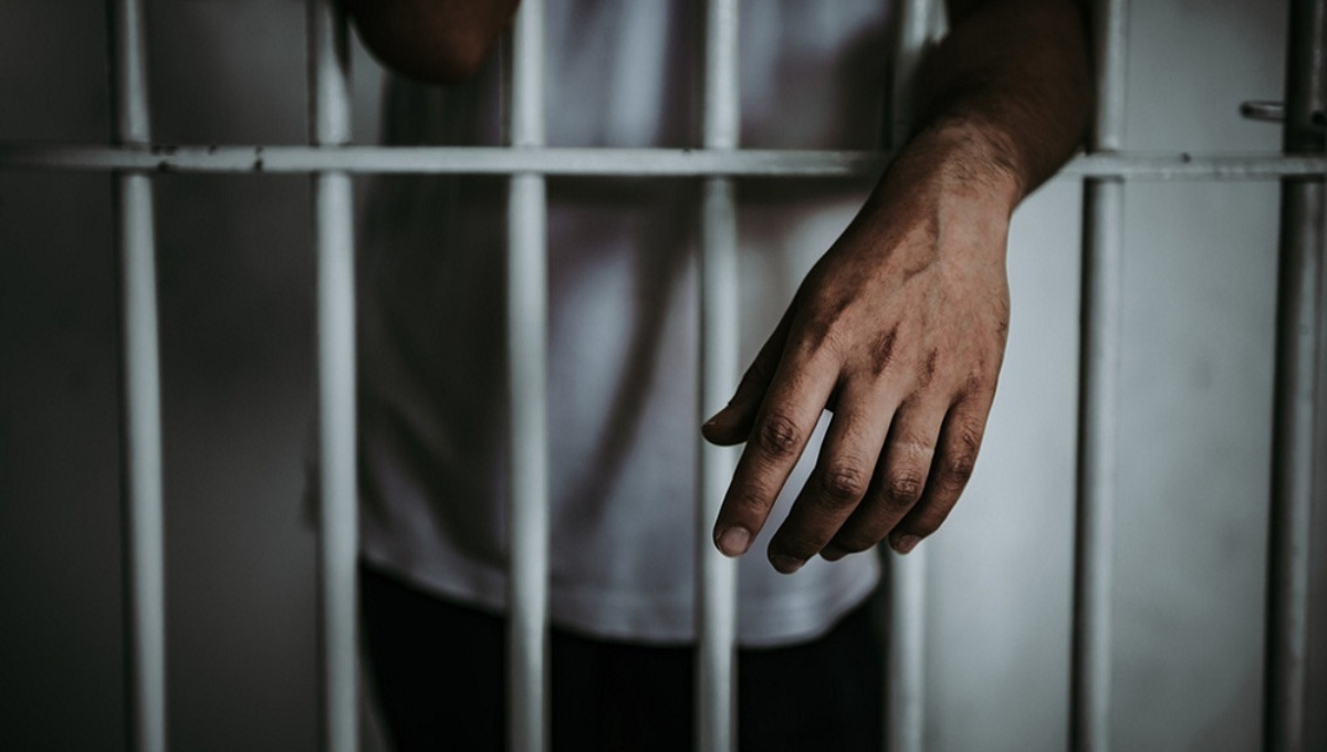 El hombre fue detenido por la policía municipal de Tekax luego de darse a la fuga El hombre fue detenido por la policía municipal de Tekax luego de darse a la fuga