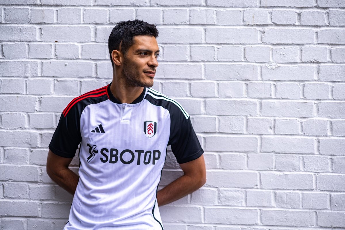 Raúl Jiménez anota su primer gol como delantero del Fulham