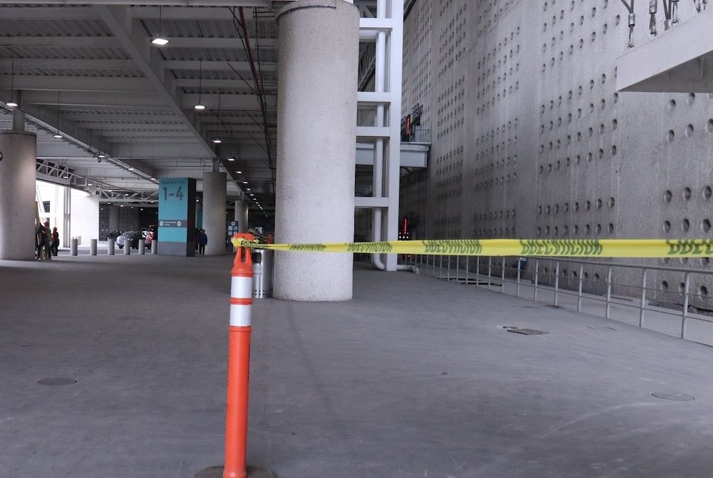 Balacera en le estacionamiento del AICM deja dos heridos