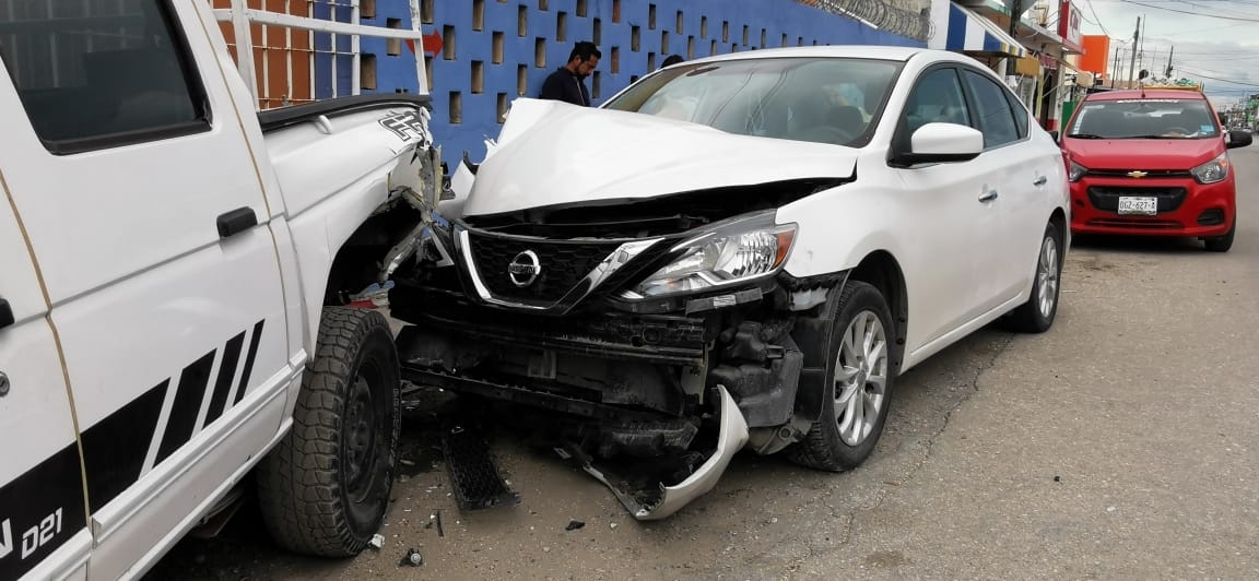 Ebrio causa fuerte accidente en Ciudad del Carmen