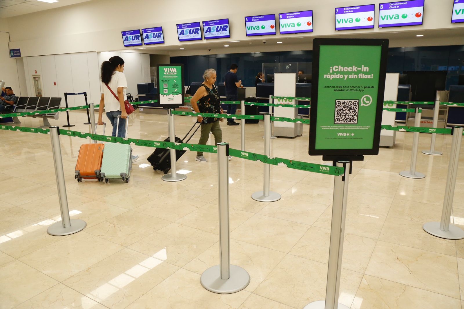 El vuelo aterrizó cuatro horas tarde en Mérida