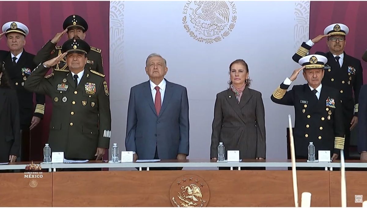 AMLO encabeza homenaje por la Gesta Heroica de los Niños Héroes de Chapultepec AMLO encabeza homenaje por la Gesta Heroica de los Niños Héroes de Chapultepec