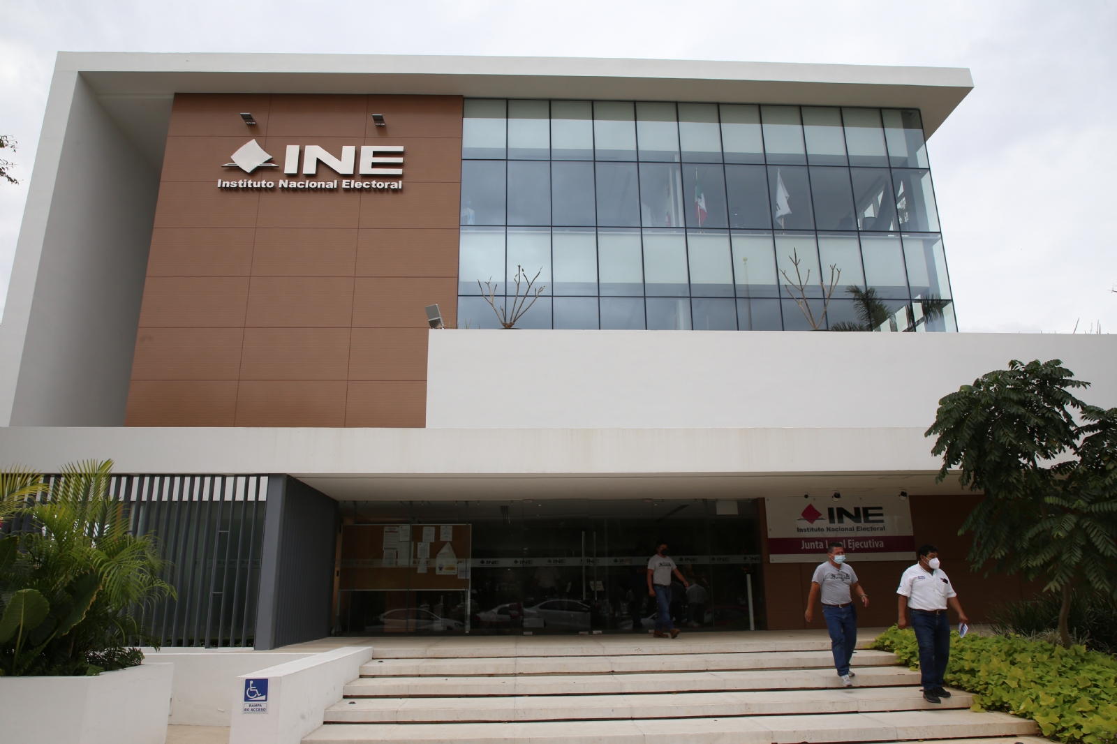 Credenciales 'caducadas' del INE ponen en peligro el voto de más de 100 mil yucatecos