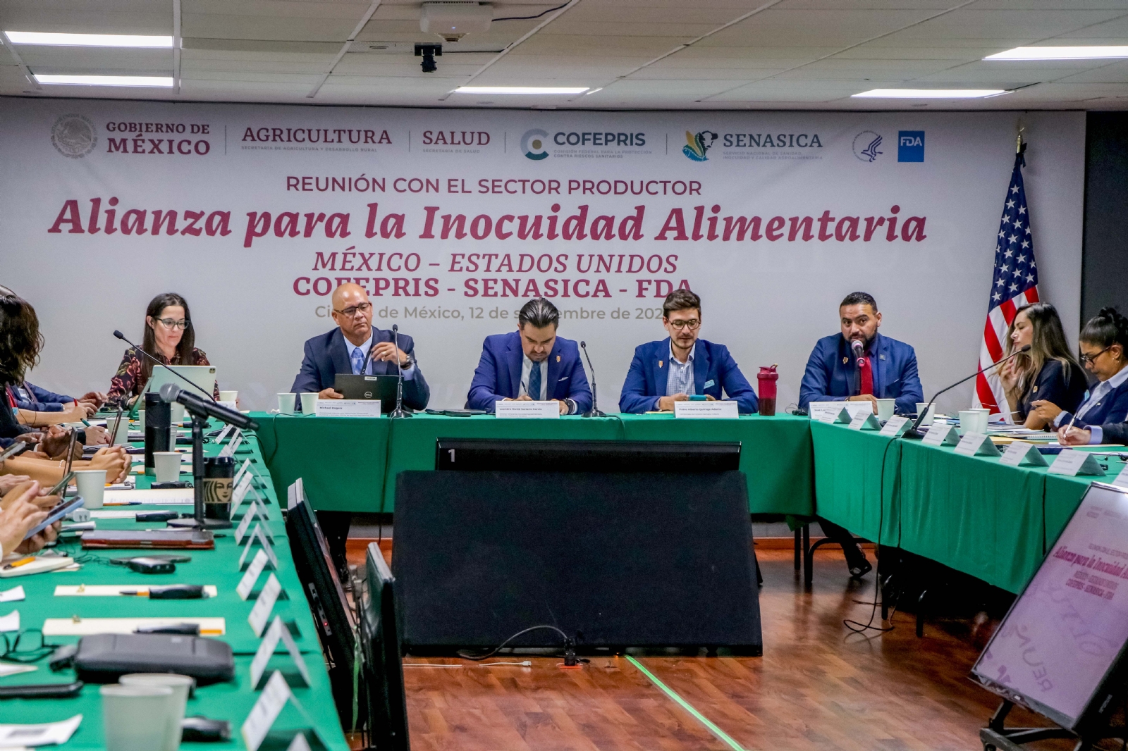 En el último año se ha fortalecido exponencialmente la capacitación en materia de buenas prácticas agrícolas a productores y comercializadores de alimentos frescos En el último año se ha fortalecido exponencialmente la capacitación en materia de buenas prácticas agrícolas a productores y comercializadores de alimentos frescos