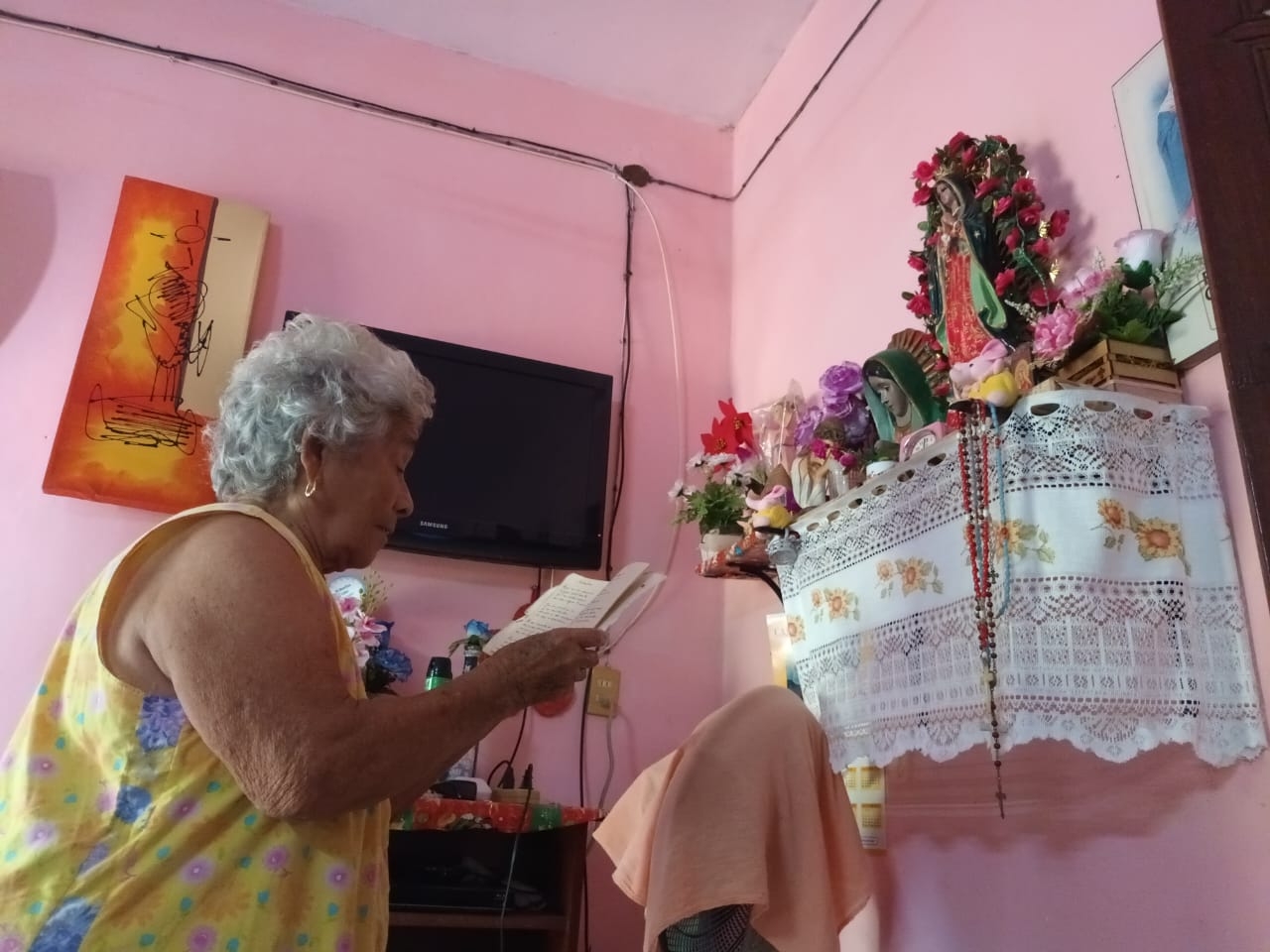 Guadalupe Peraza Maldonado, de 87 años, es una de las últimas rezadoras de Telchac Pueblo Guadalupe Peraza Maldonado, de 87 años, es una de las últimas rezadoras de Telchac Pueblo