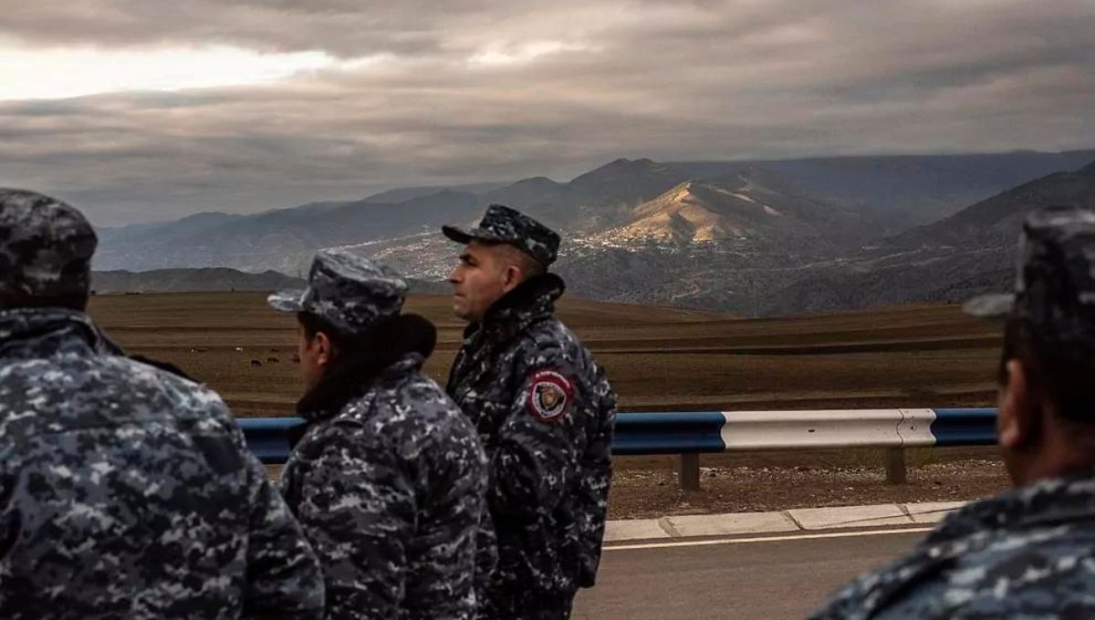 Azerbaiyán logra acuerdo para hacer alto al fuego en territorio armenio