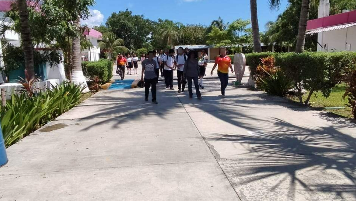 Bullying digital 'acecha' a estudiantes del Cecyte Playa del Carmen