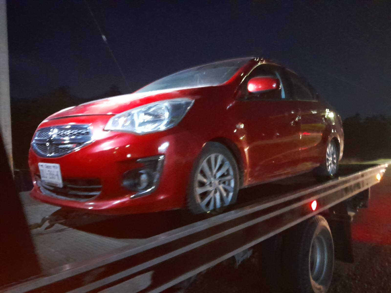 El auto del agresor fue trasladado al corralón de Escárcega