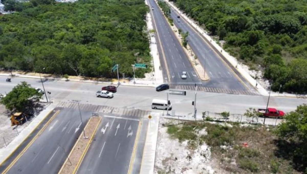 Usuarios criticaron la avenida CTM en la carretera Sian Ka´an de Playa del Carmen por estar chueca Usuarios criticaron la avenida CTM en la carretera Sian Ka´an de Playa del Carmen por estar chueca