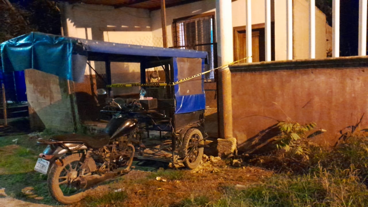 Vecinos el abuelito dieron a conocer que vivía solo y desconocen de algún familiar Vecinos el abuelito dieron a conocer que vivía solo y desconocen de algún familiar