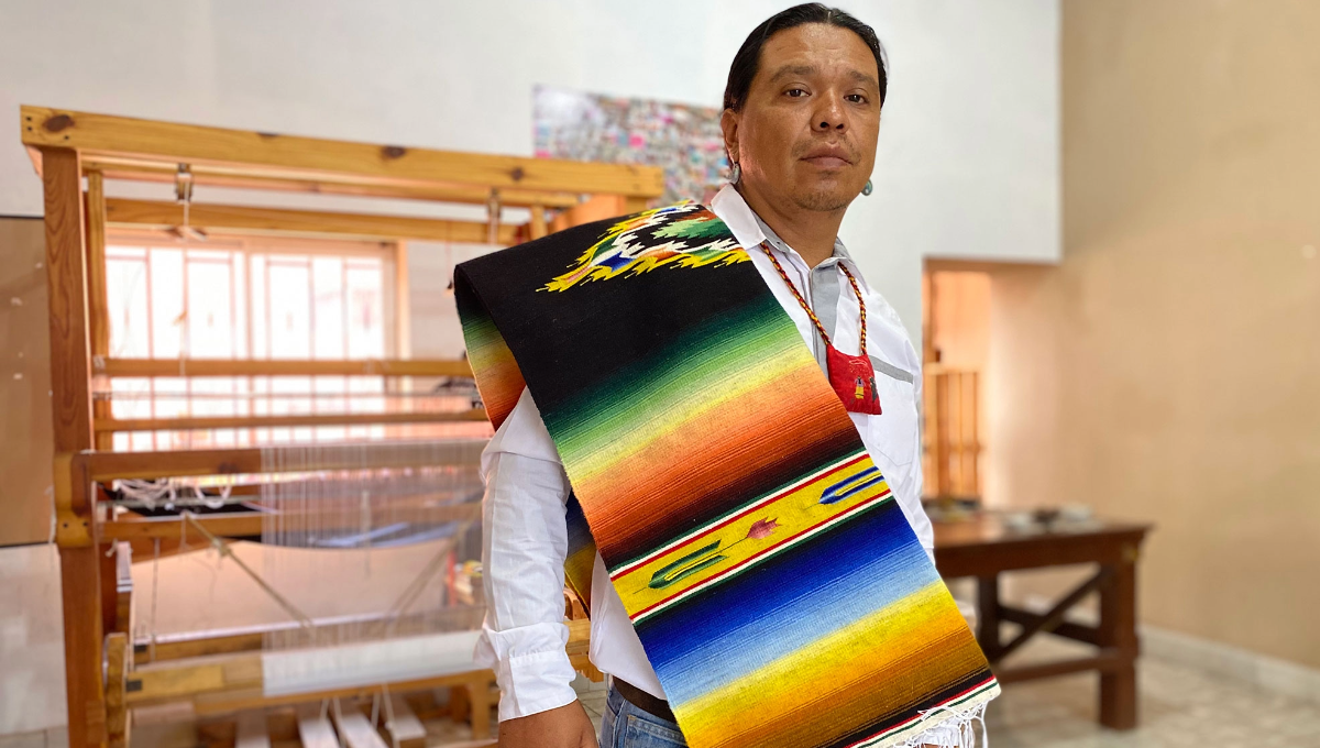 Artesano menciona que el interés por fabricar sarapes ha disminuido por la baja comercialización Artesano menciona que el interés por fabricar sarapes ha disminuido por la baja comercialización