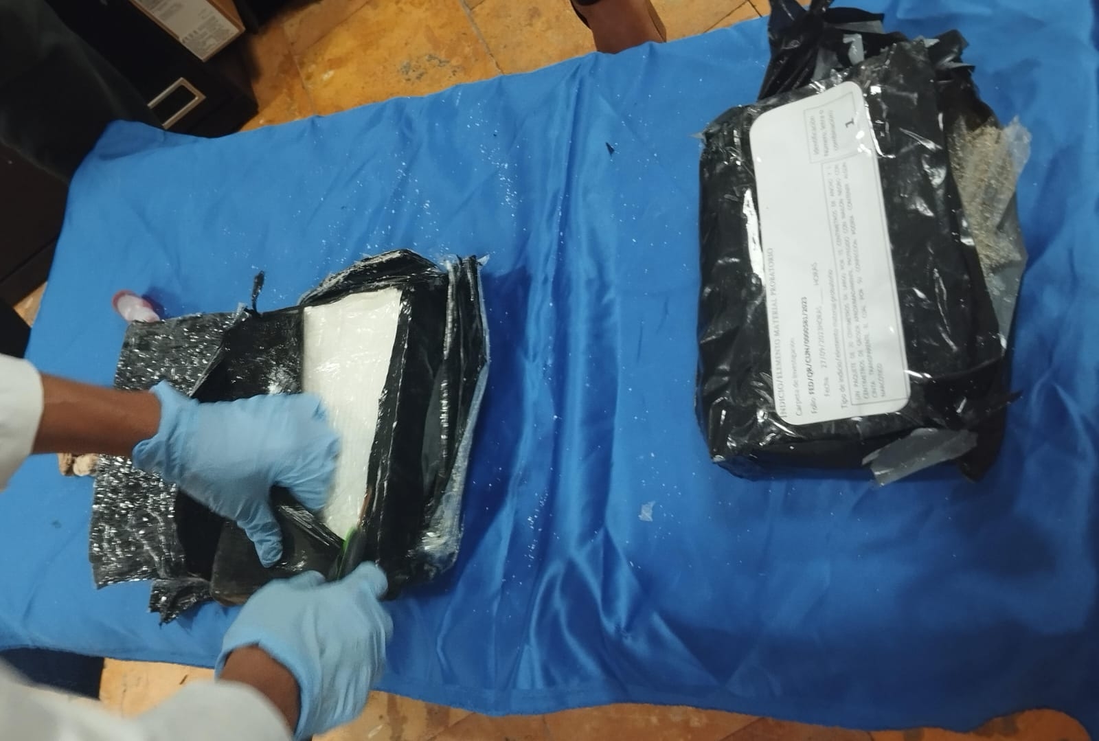 El ladrillo de cocaína fue hallado en la costa de Cozumel El ladrillo de cocaína fue hallado en la costa de Cozumel