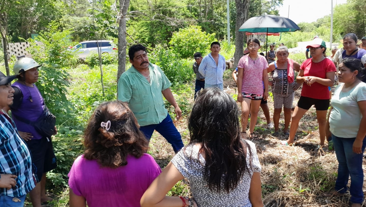 Vecinos pidieron al comisario ejidal aclarar el tema Vecinos pidieron al comisario ejidal aclarar el tema