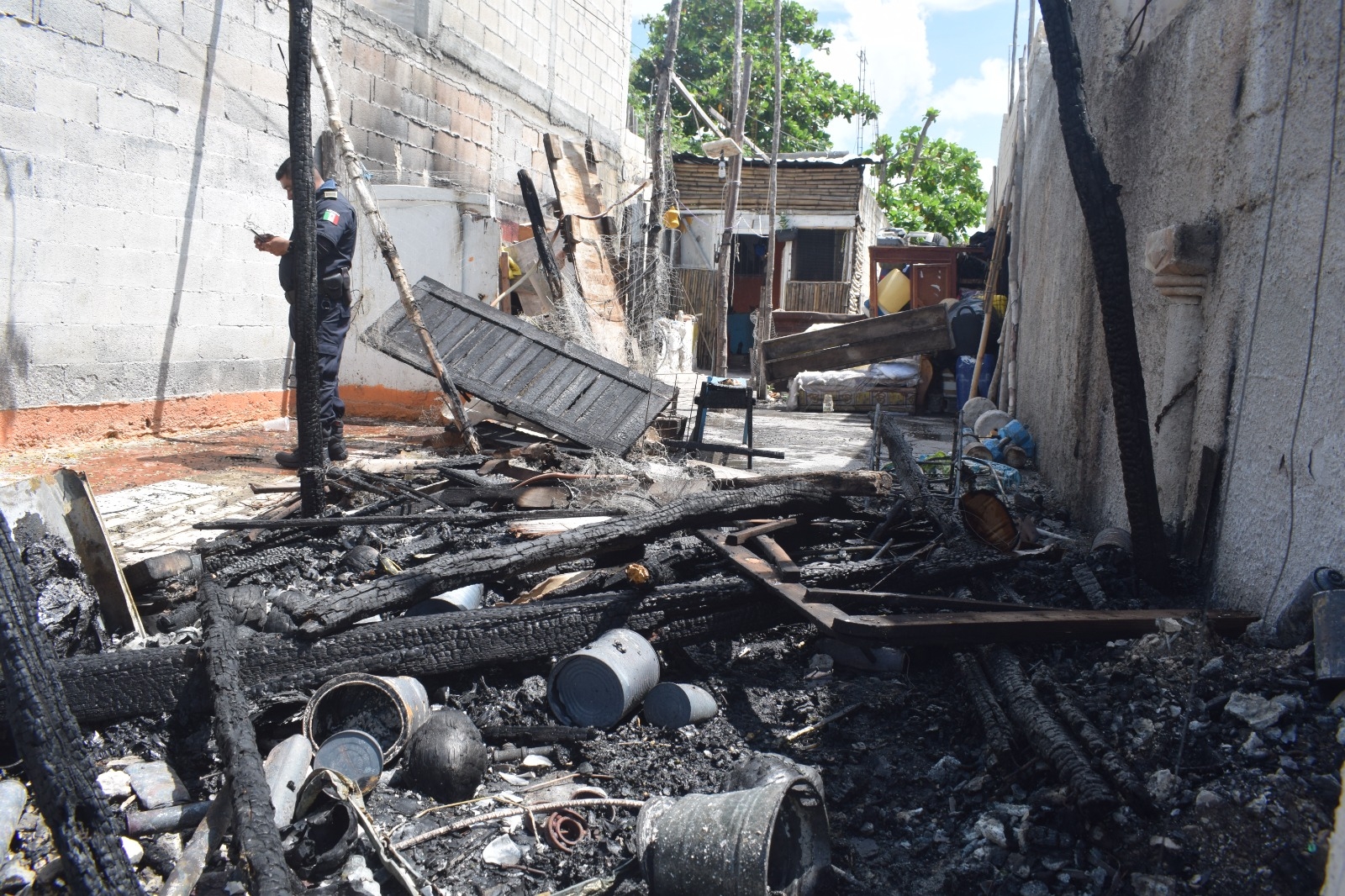 De la casa poco quedó ya que el fuego la consumió rápidamente