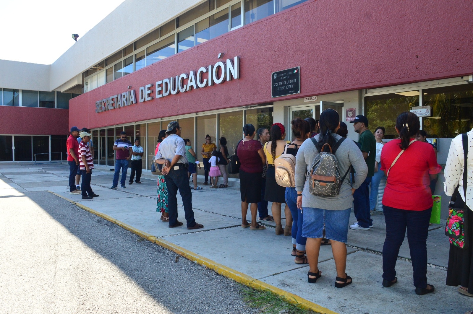 Hay 35 alumnos con sólo dos maestros en la telesecundaria de Tixmucuy