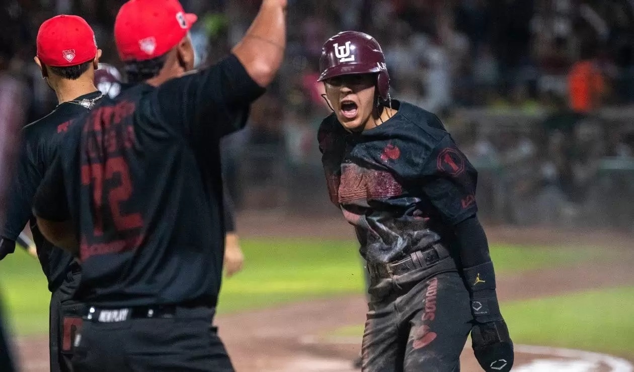 Algodoneros de Unión Laguna vencen a los Pericos de Puebla