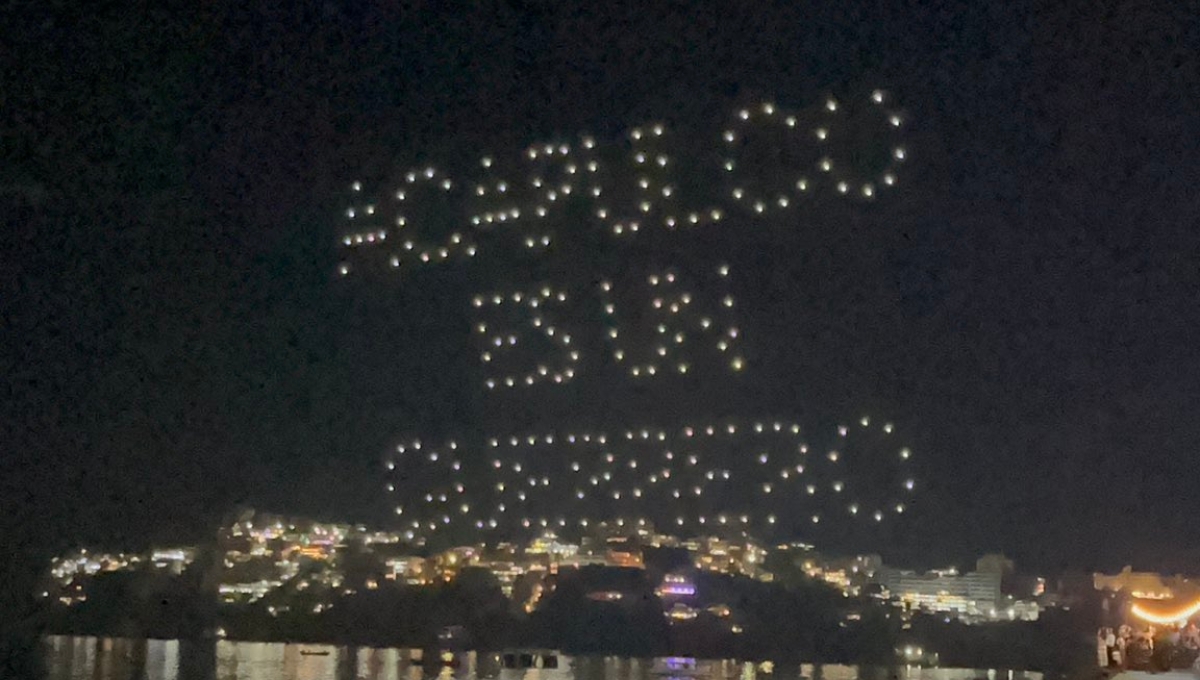 El cielo de Acapulco fue iluminado con drones