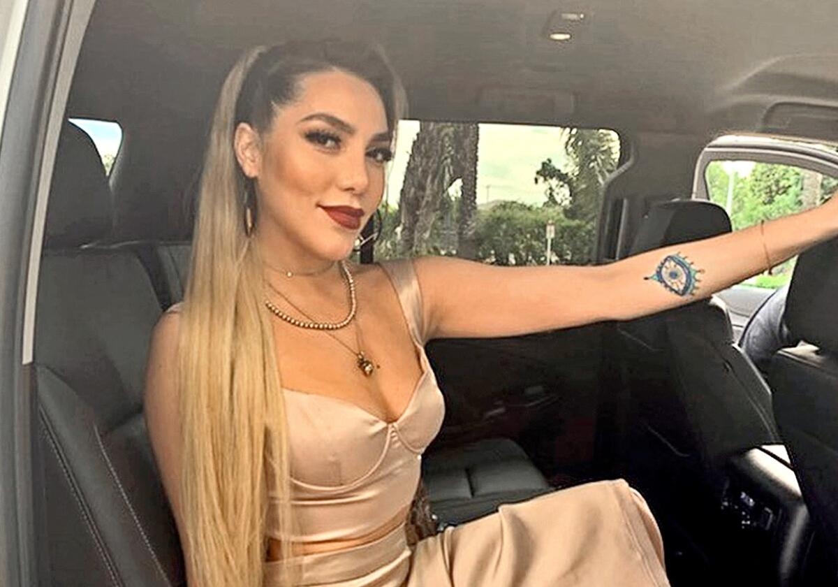 Frida Sofia sorprende a sus seguidores con su talento musical