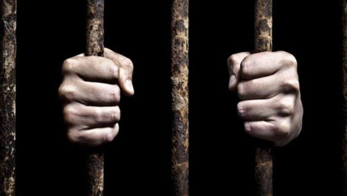 La agresión fue descubierta cuando la madre de la víctima llevó a su hija al médico
