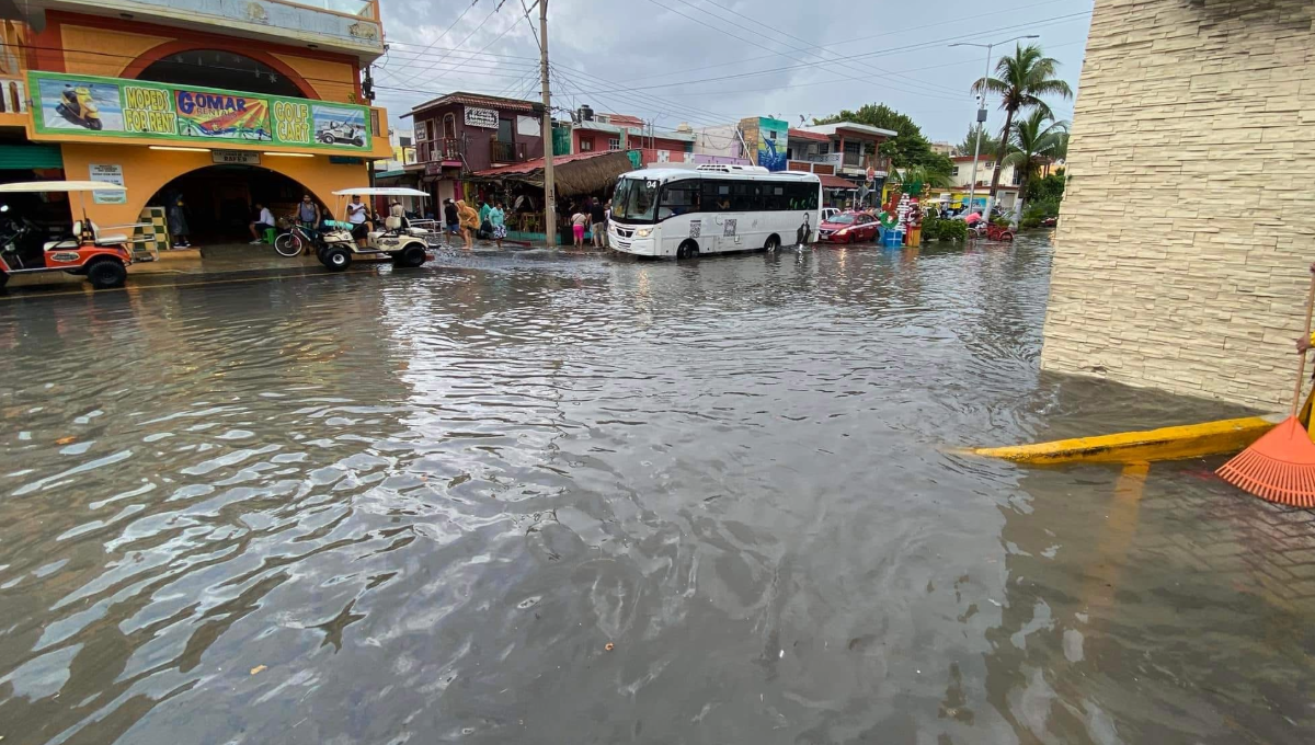 El visitante indicó que estuvo en Isla Mujeres desde el 30 de diciembre hasta el 4 de enero, y desde el 1 tuvo diarrea y vómito.