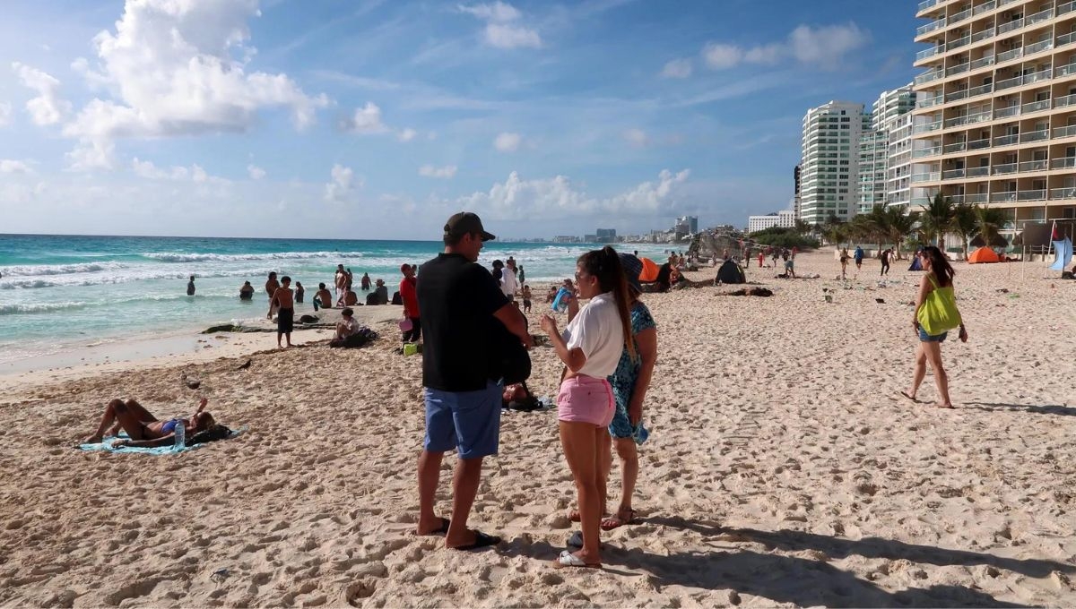 INEGI reportó que durante noviembre de 2023 México recibió un 3.8 por ciento más de turistas internacionales que en el mismo mes de 2022