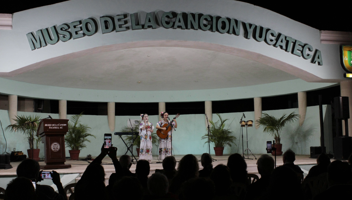 Las Hermanitas Pech y el Trío Armónico deleitaron al público Las Hermanitas Pech y el Trío Armónico deleitaron al público