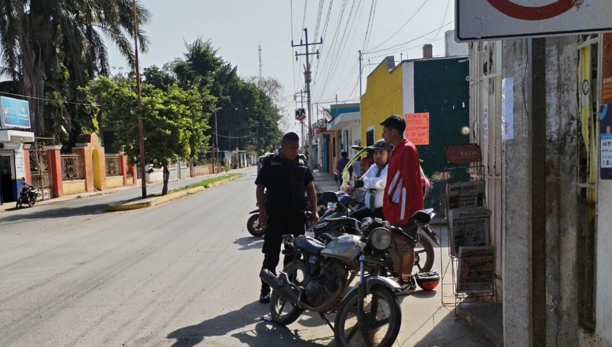 Algunos lugareños explicaron a los agentes locales que observaron a un vehículo a los lejos Algunos lugareños explicaron a los agentes locales que observaron a un vehículo a los lejos