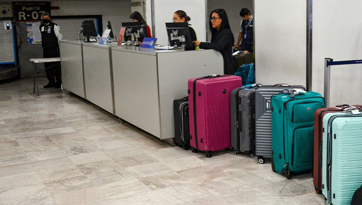 El AICM pidió denunciar sobre la venta de maletas olvidadas