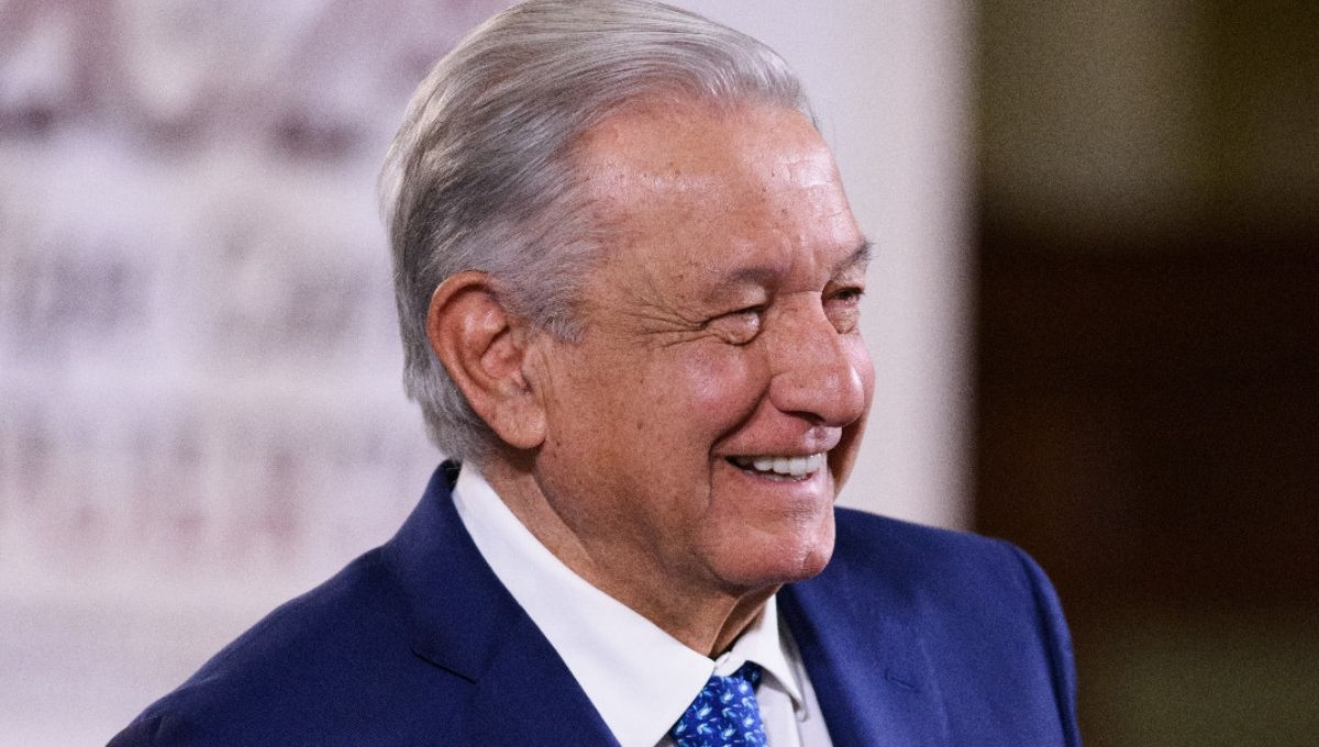 El Presidente Andrés Manuel López Obrador compartió que este jueves se reunirá con 23 gobernadores en Palacio Nacional El Presidente Andrés Manuel López Obrador compartió que este jueves se reunirá con 23 gobernadores en Palacio Nacional