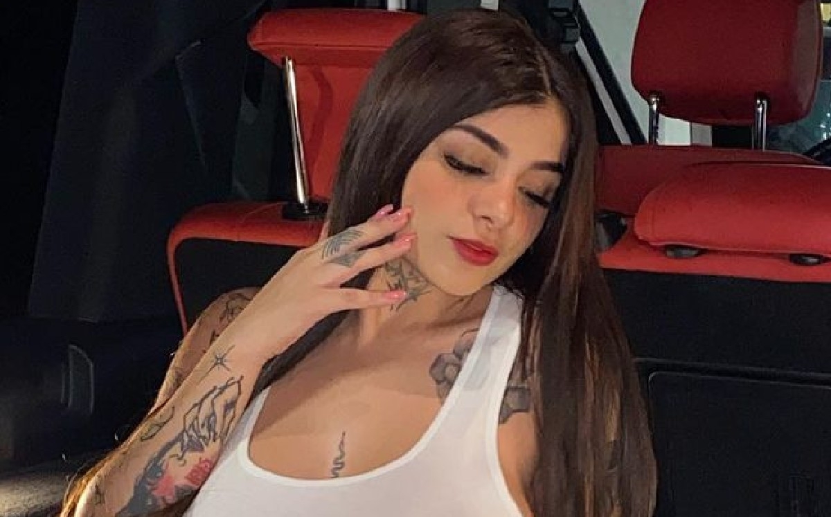 Karely Ruiz responde a seguidora que le dijo 'deforme' con publicación en lencería: VIDEO