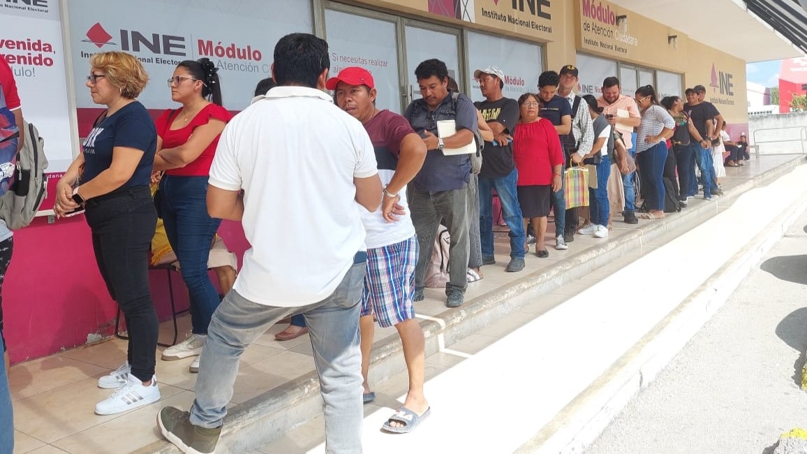El lunes 22 de enero los módulos del INE permanecerán abiertos hasta las 24:00 horas El lunes 22 de enero los módulos del INE permanecerán abiertos hasta las 24:00 horas